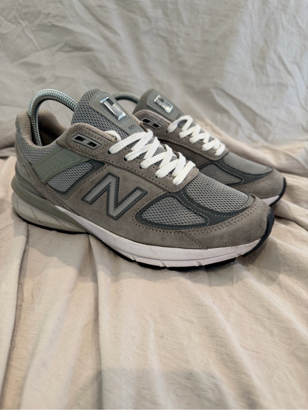 New Balance 990v5 women’s 8